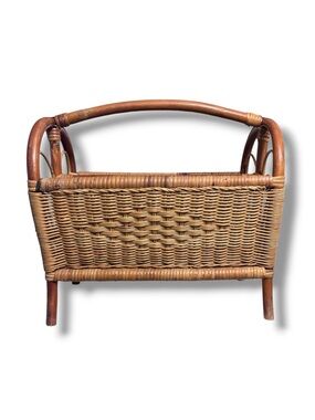 VINTAGE Bamboo Wicker Rattan Woven Magazine Holder Heart End Details